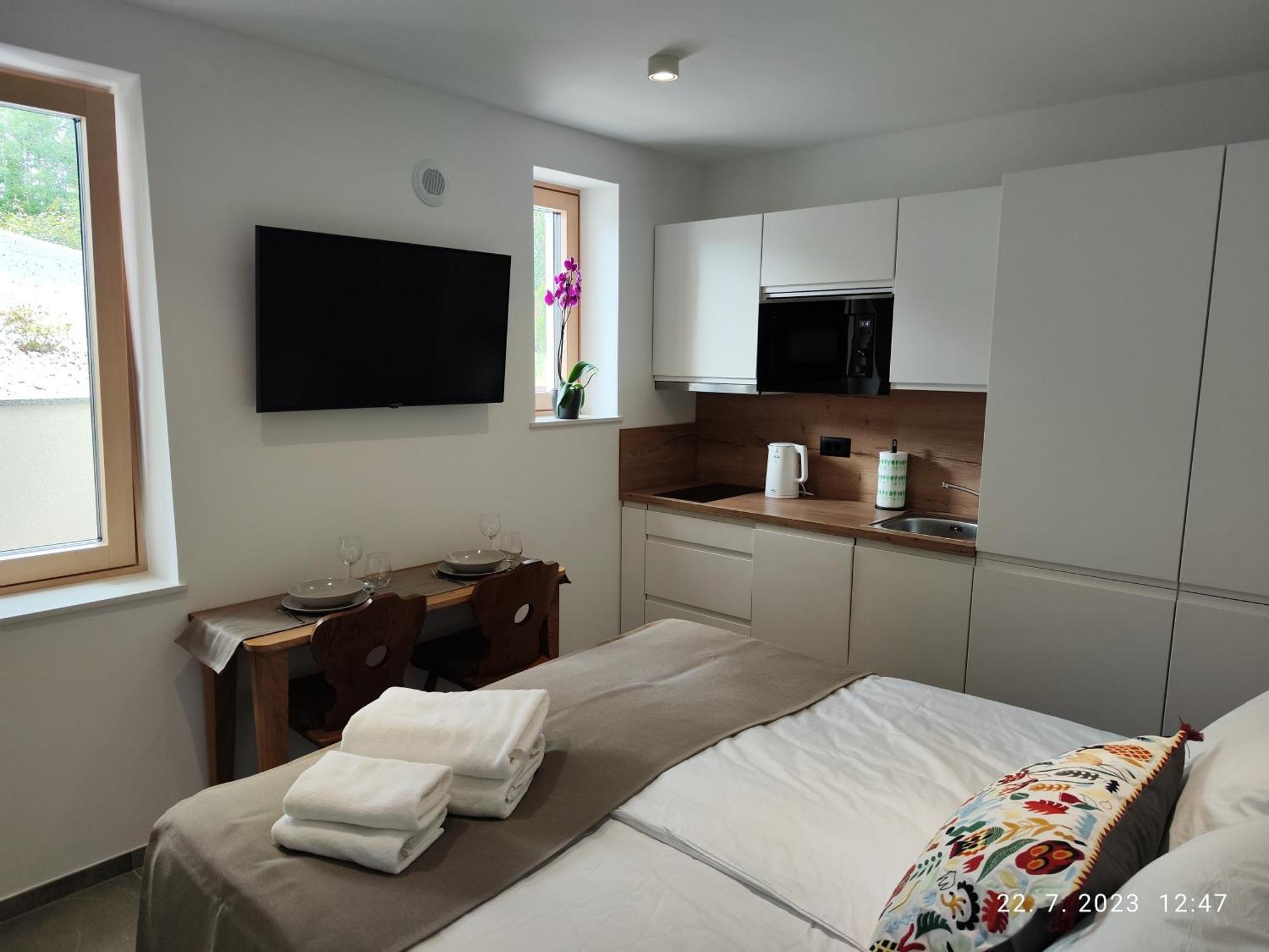 Апартаменты Lucka Bled Quiet Location, Free Bikes, Big Garden, Doctor Экстерьер фото
