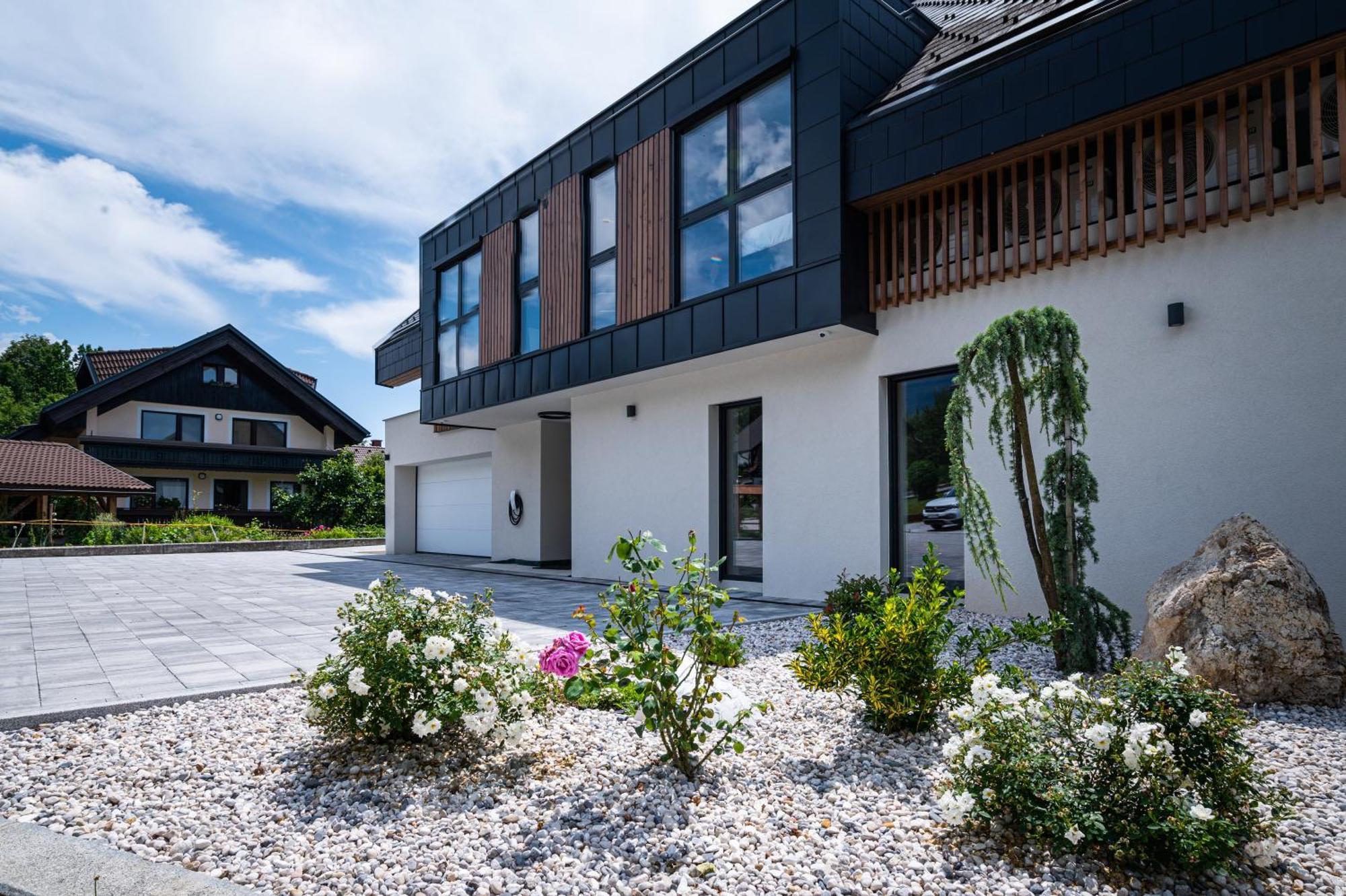 Апартаменты Lucka Bled Quiet Location, Free Bikes, Big Garden, Doctor Экстерьер фото